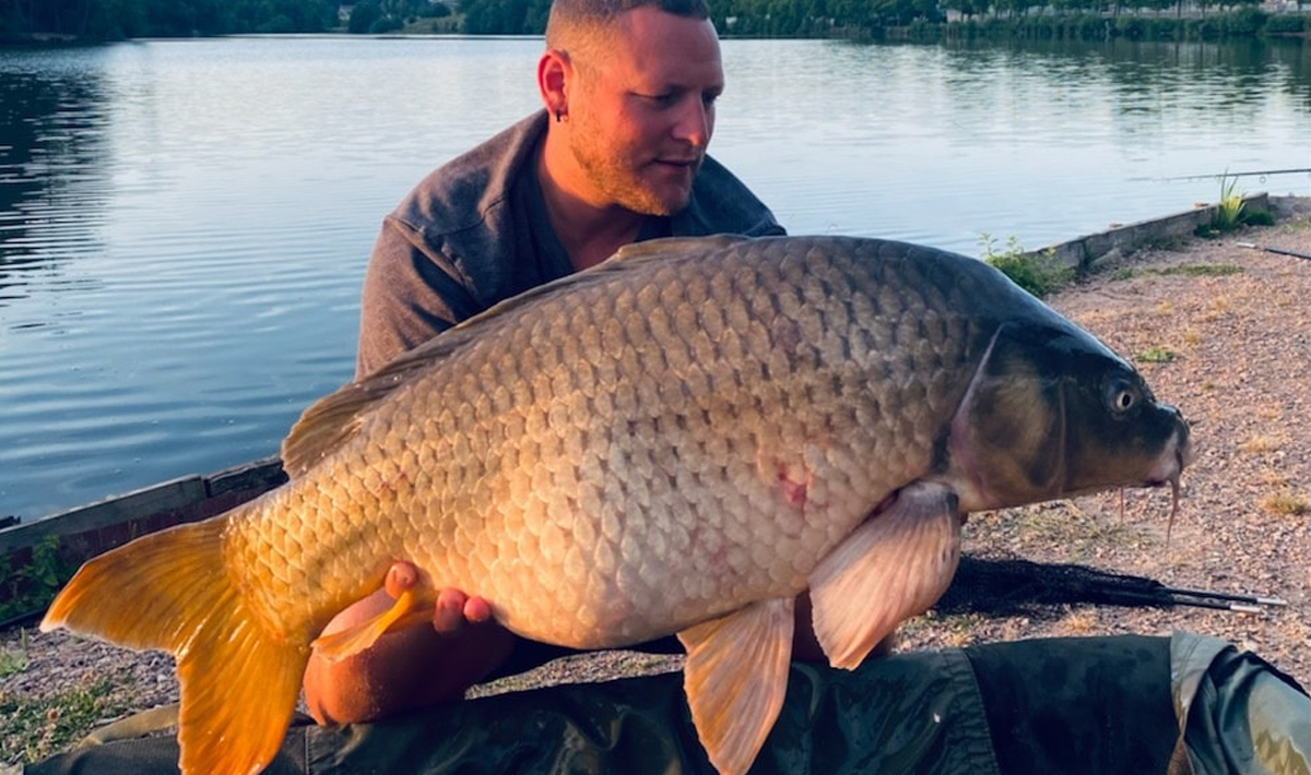 Frankrijk Grote Karpers Betaalwater La La Castle Lake