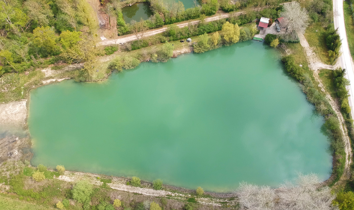 Luchtfoto Chayenne Familie Visvakantie Betaalwater Accommodatie Frankrijk 1