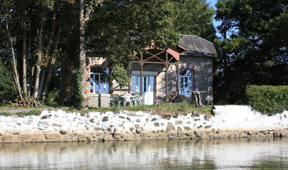 Vakantiehuis Chateliers Karpervissen Frankrijk Betaalwater Vakantiehuis Karpervissen 1