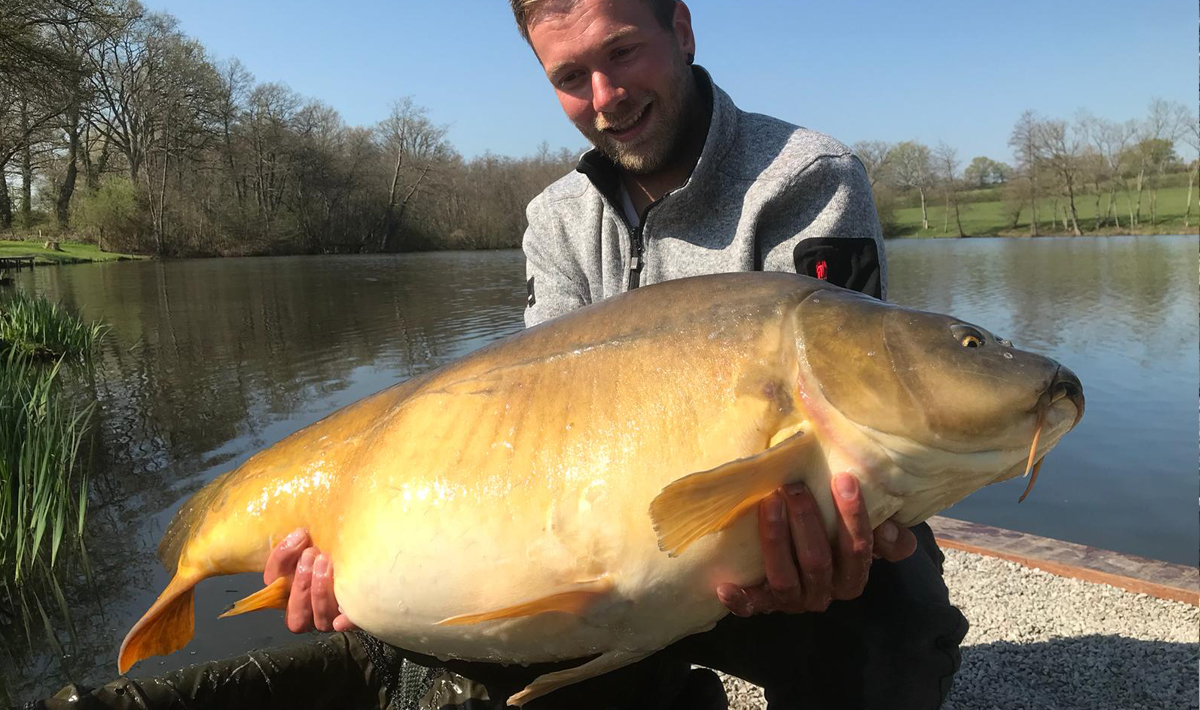 Karper Etang Morlou Visvakantie Frankrijk Etang Visvakantie 3