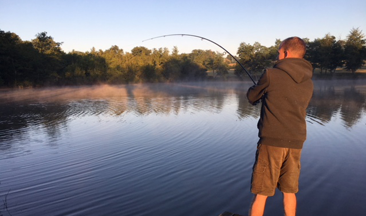 Sfeer Etang Morlou Visvakantie Frankrijk Sfeer Etang Visvakantie