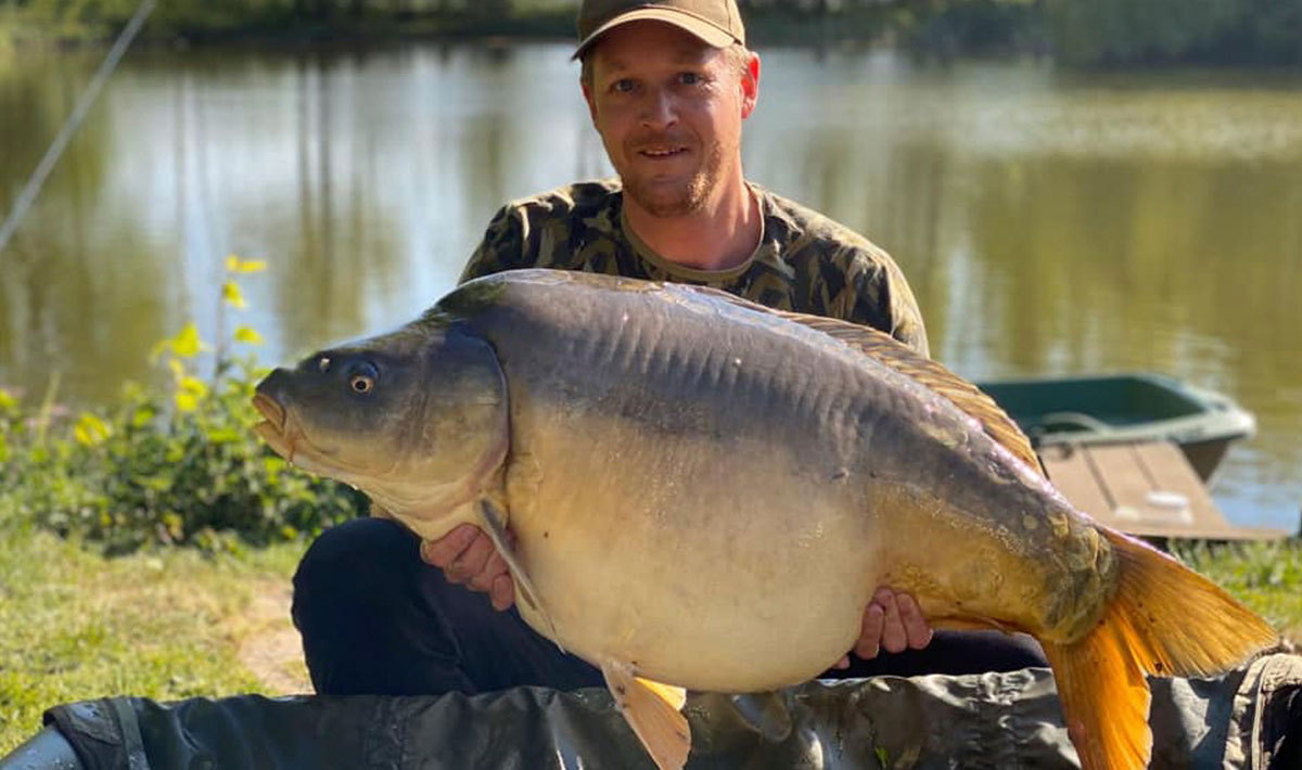 Karperdroom Herpen Karpervisvakantie Nederland Accommodatie Karperdroom Herpen Accommodatie