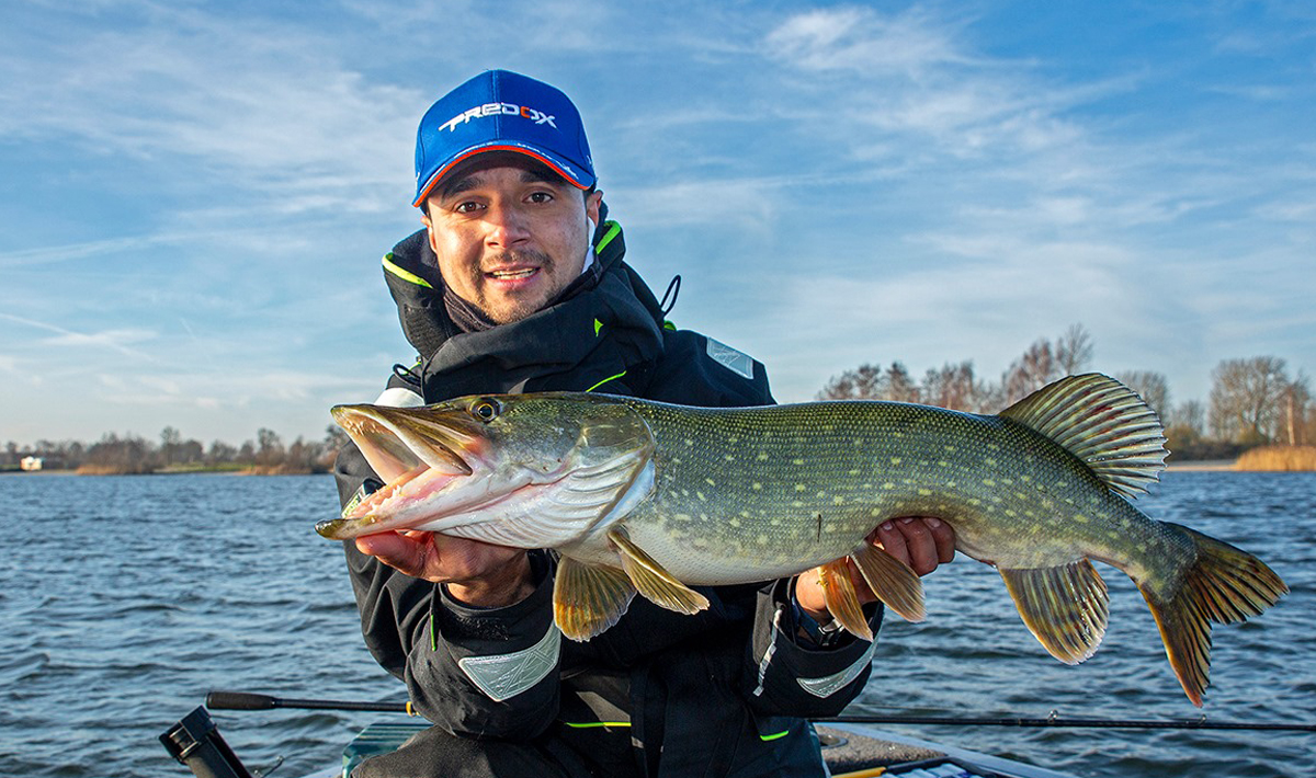 Nauta Visgids Roofvissen Nederland Snoek Snoekbaars Vistrip 1