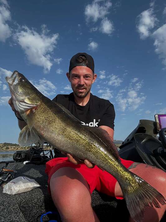 Angeln Extremadura Orellana Spanje Snoekbaars Extremadura Orellana Snoekbaars