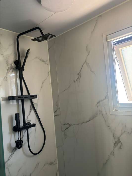 Caspe Fishing Chaos Accommodation Bathroom Caspe Chaos Bathroom