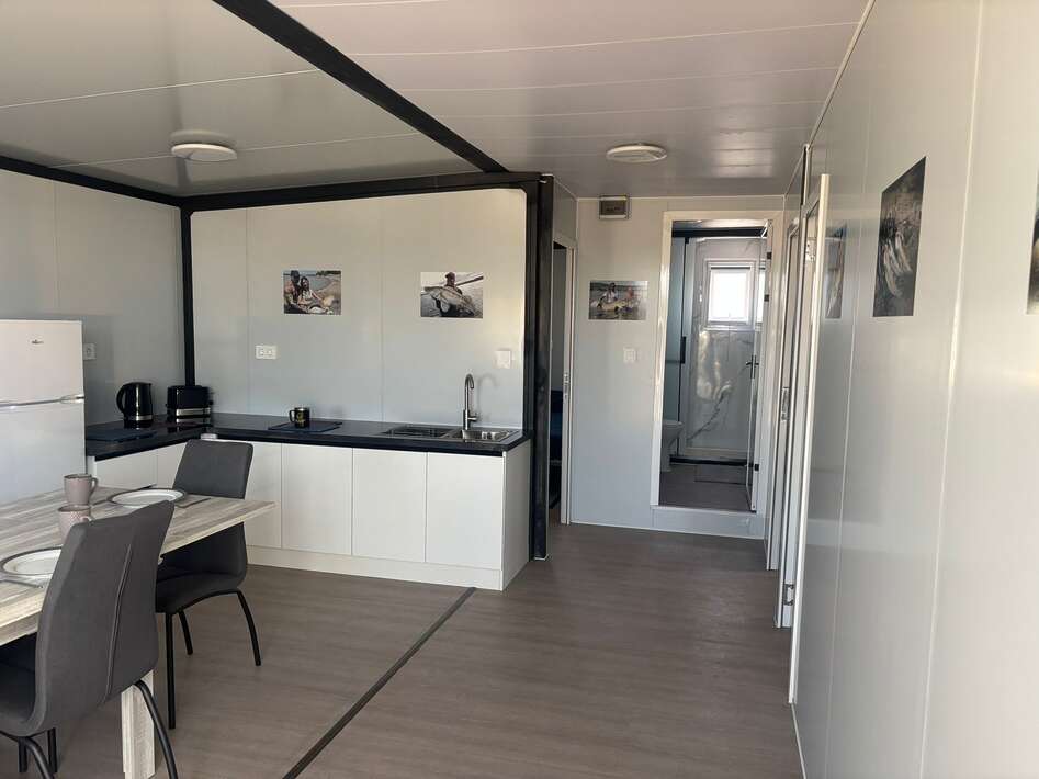 Caspe Fishing Chaos Accommodation Kitchen Caspe Chaos 4