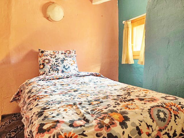 Ebro Deluxe Fishing Bedroom 1 Ebro Deluxe 1