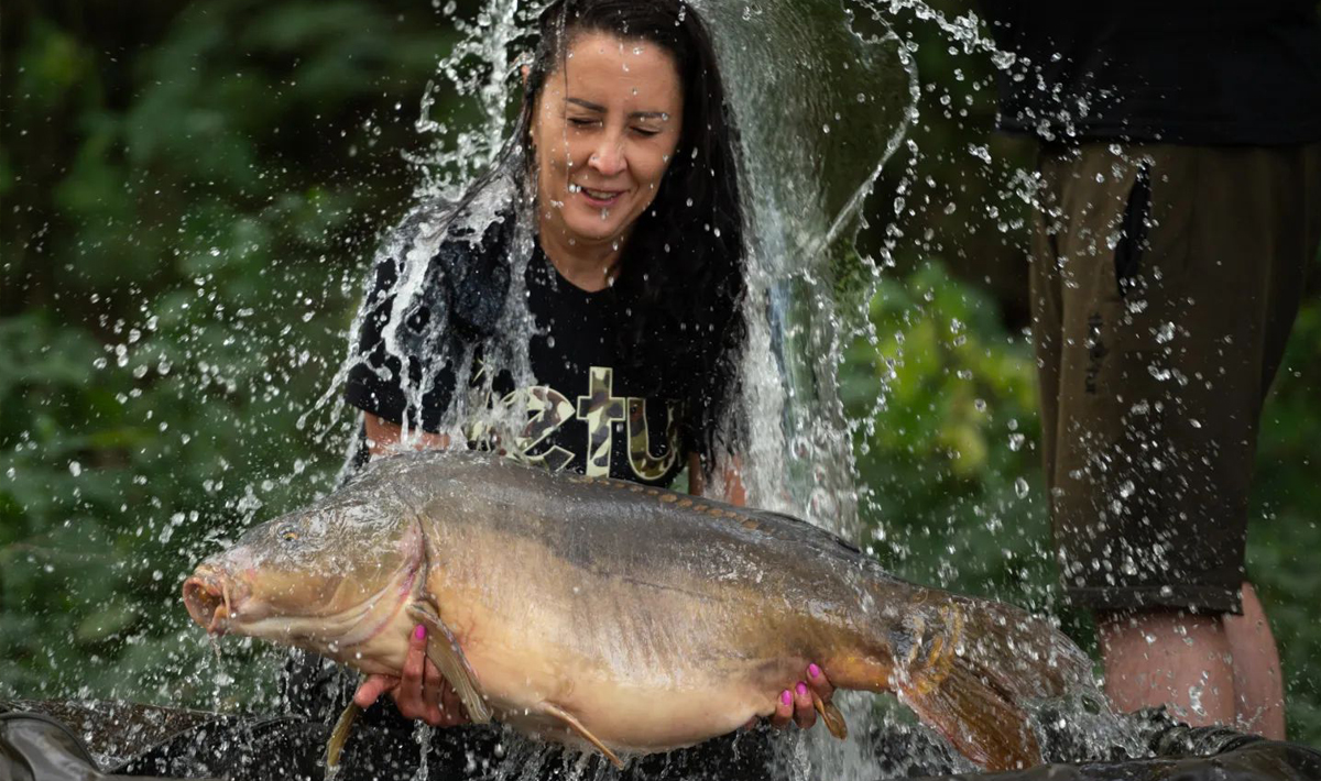 Karpers Medenice Carplake Karpervissen In Medenice Carplake In